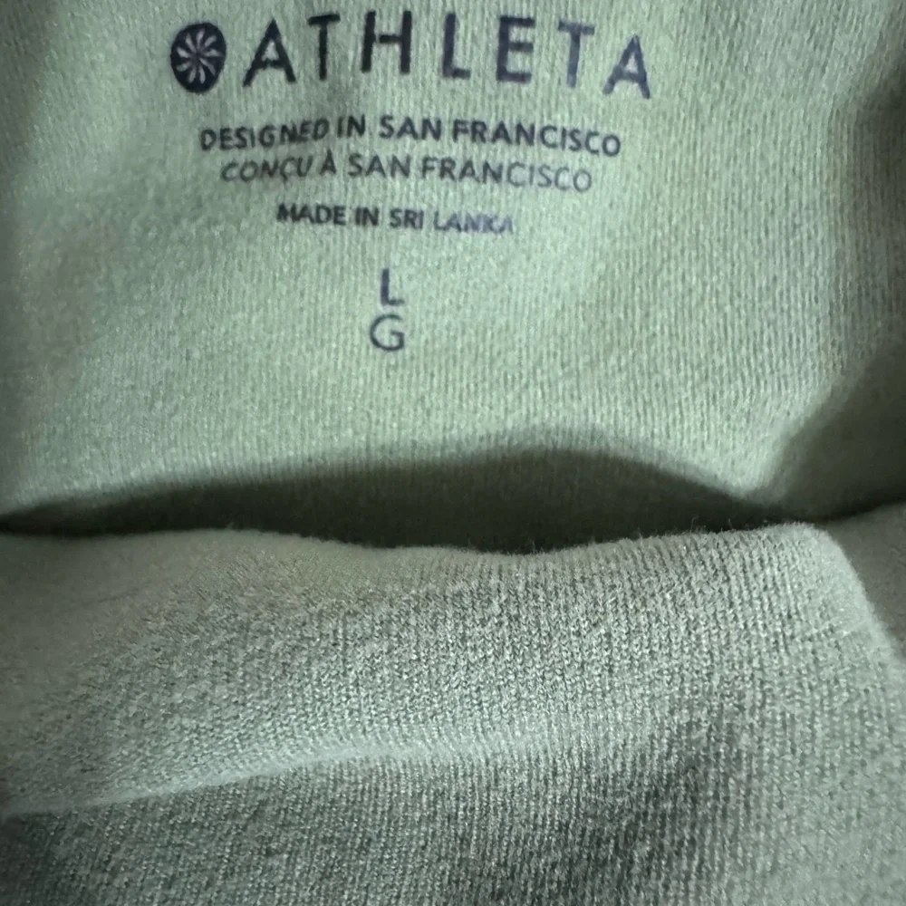 Athleta Sage Green Crop Top - Picture 5 of 5